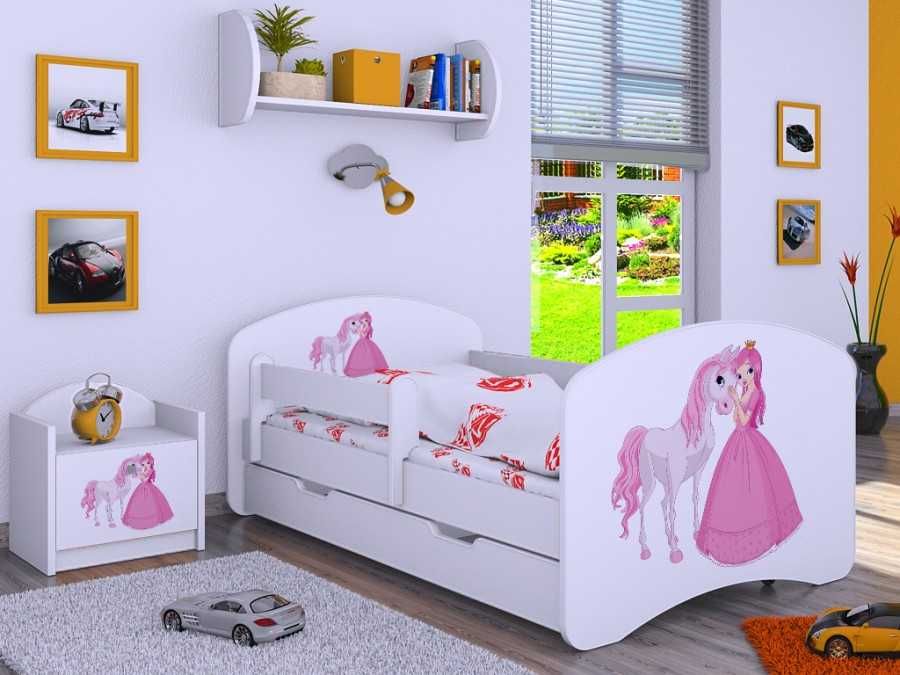 Sprzedam komplet mebli z kolekcji Happy "Księżniczka z Konikiem" 5 el.