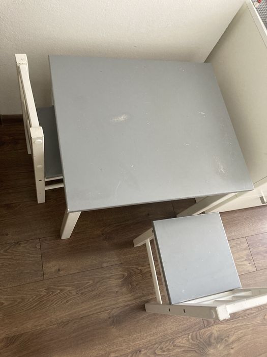 Stolik dziecięcy drewniane