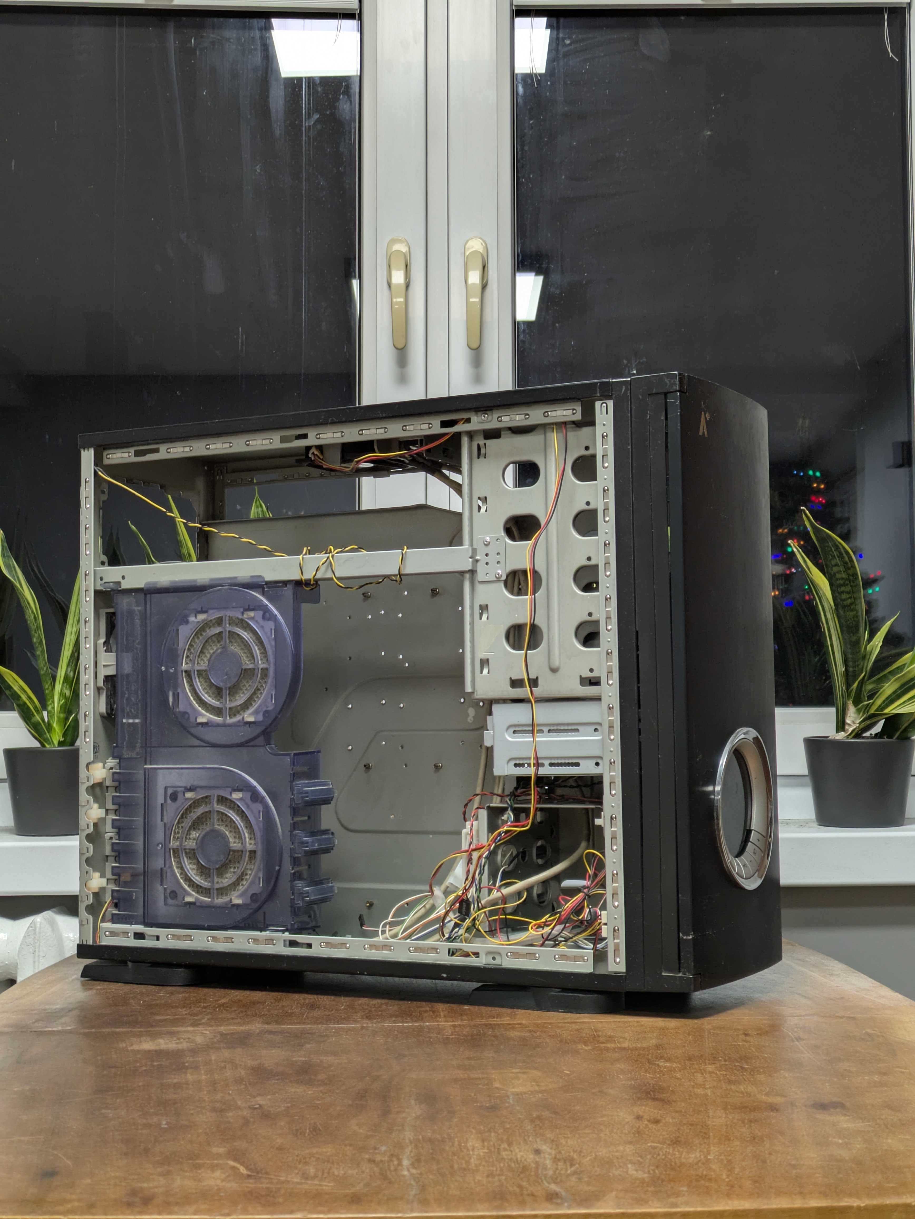 Obudowa unikat! Casetek iQ-eye 1020-2A LCD 14kg metalu :)