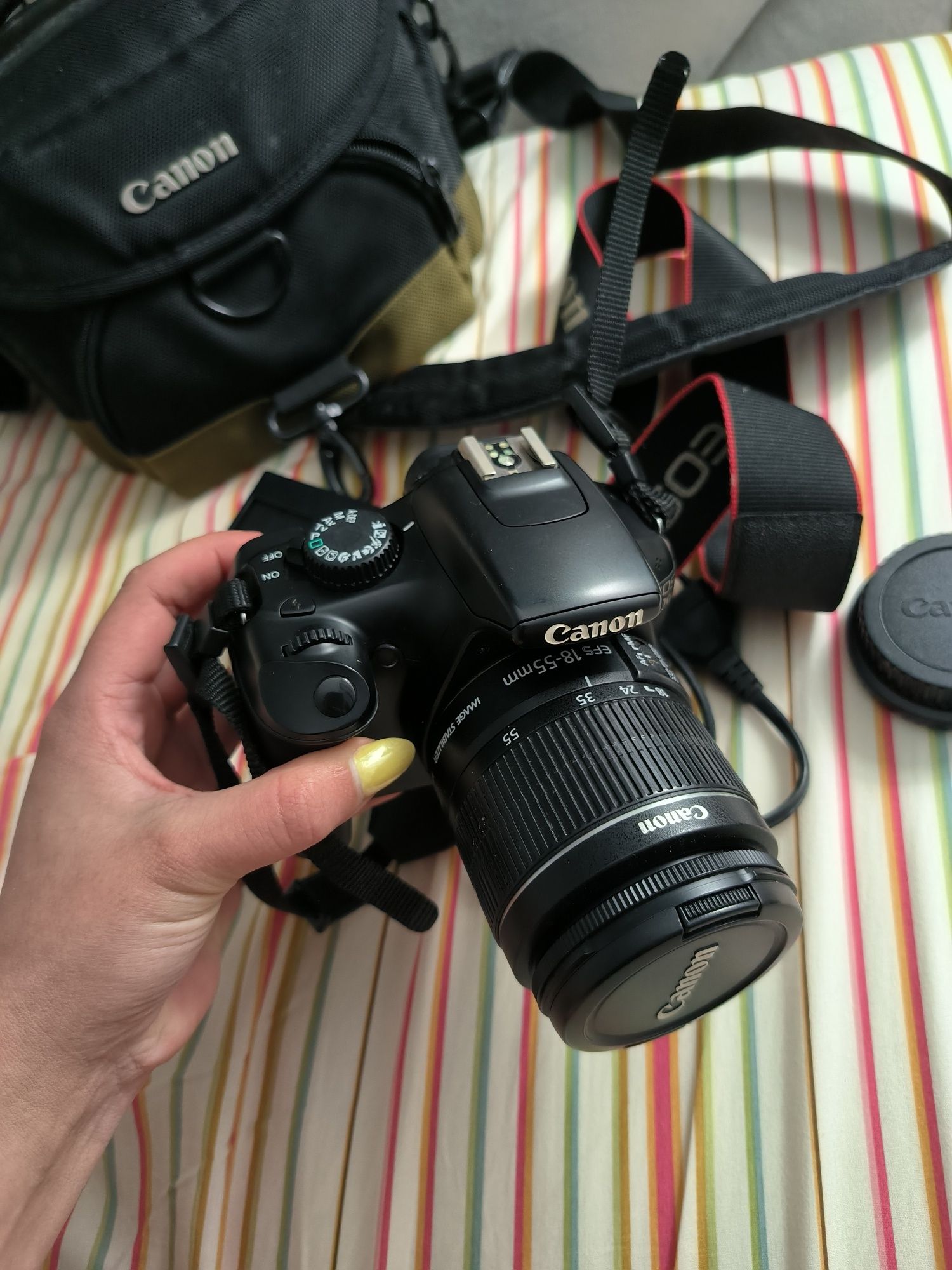 Canon 1100D com acessórios