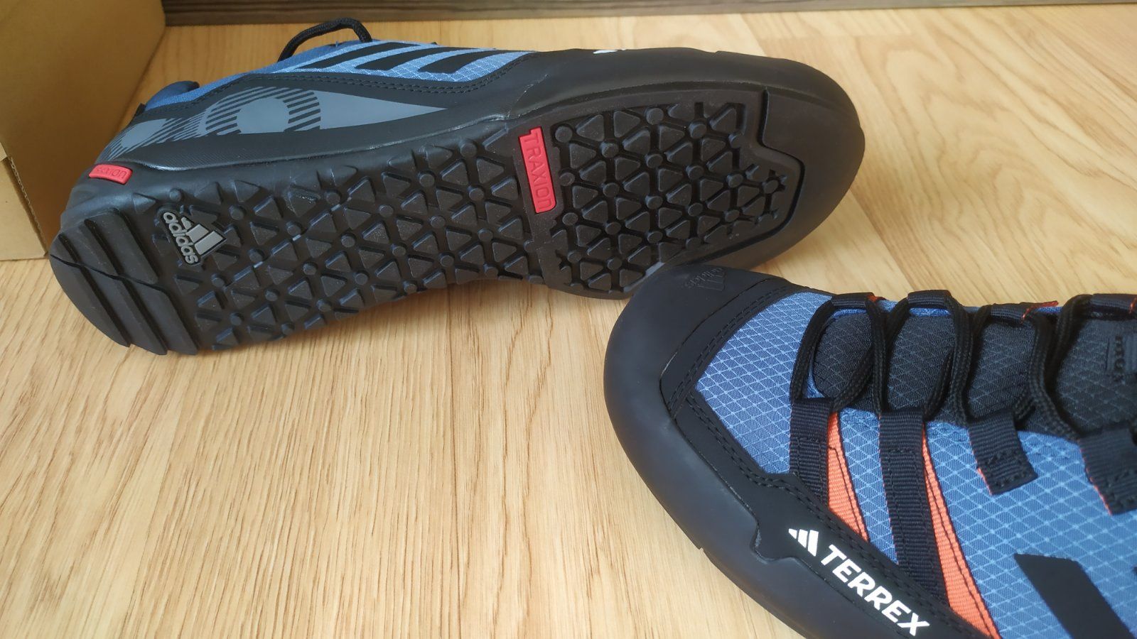 Кросівки Adidas Terrex swift solo 2, Response GX2000