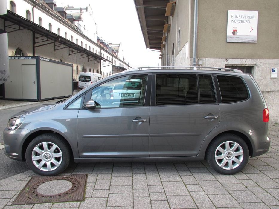 Бампер Volkswagen Touran 3 2015- разборка фольцсваген запчастини