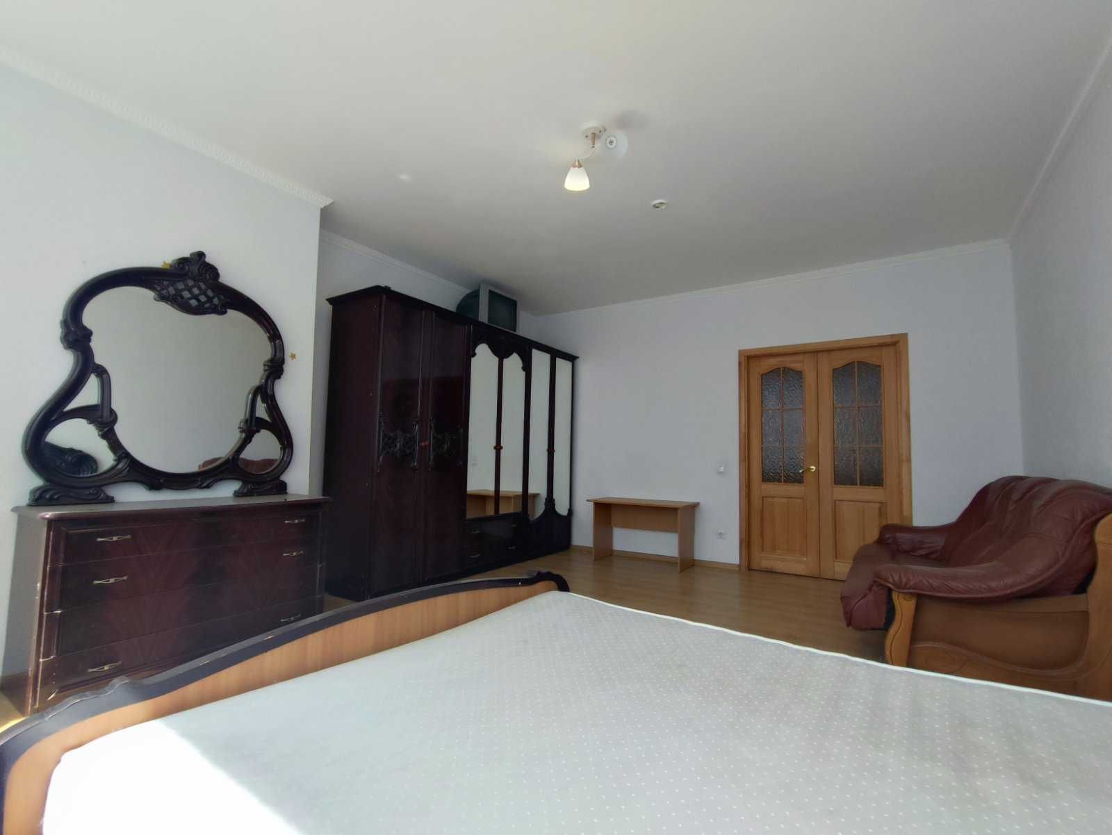 Продаж 1-к. квартири(56м2). Градинська 9. ЖК "Троєщинські Липки"