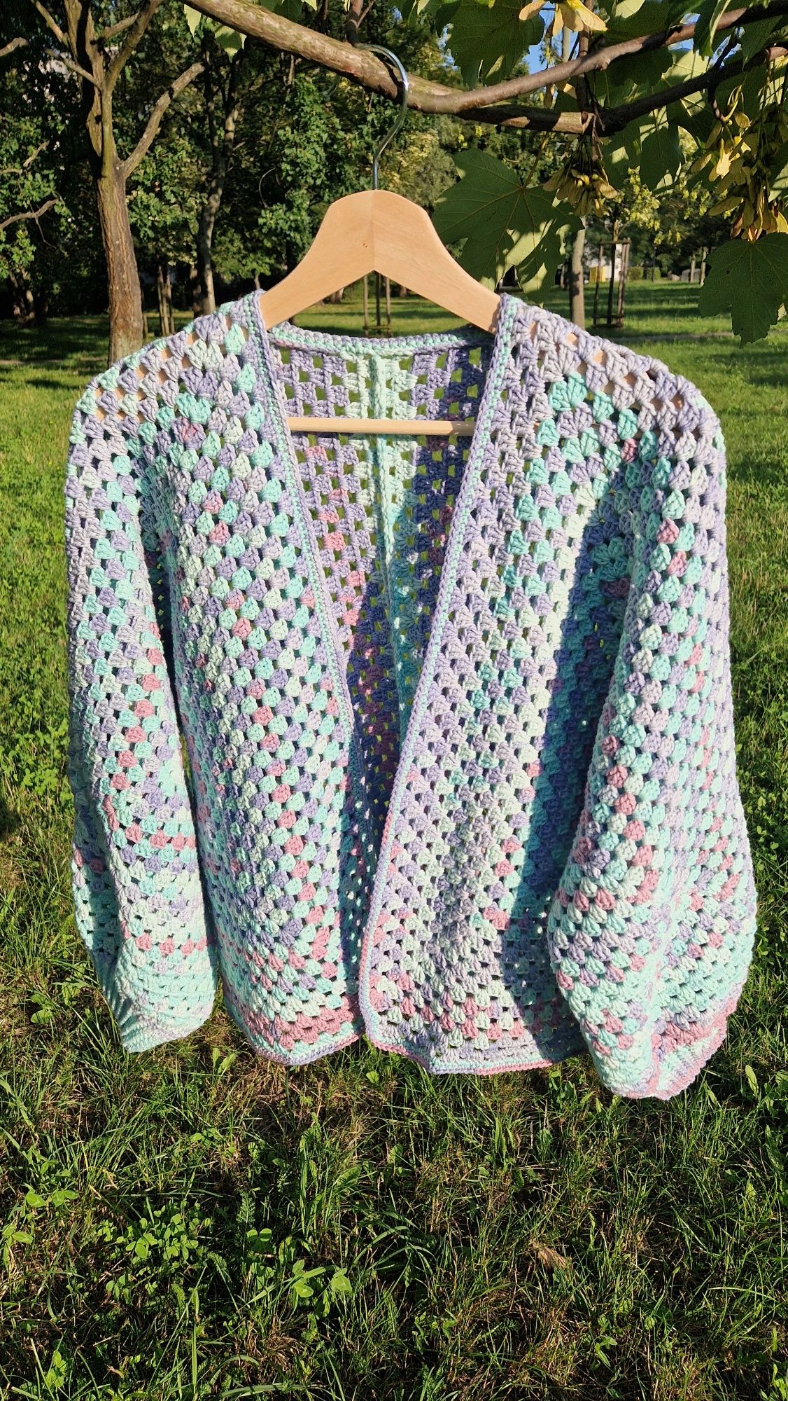 Sweter Hexagon na szydelku