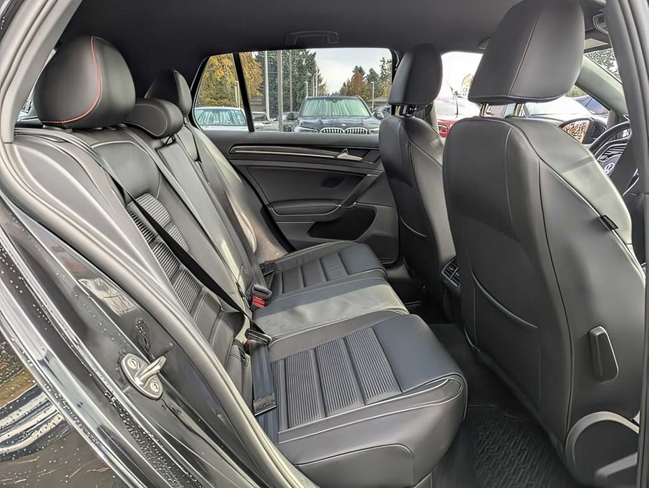 Volkswagen Golf R      2019