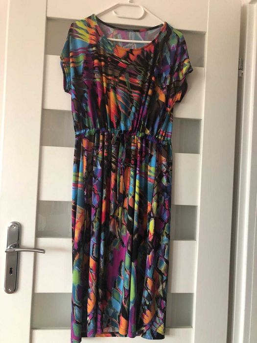 Kolorowa sukienka midi na lato rozm. 40