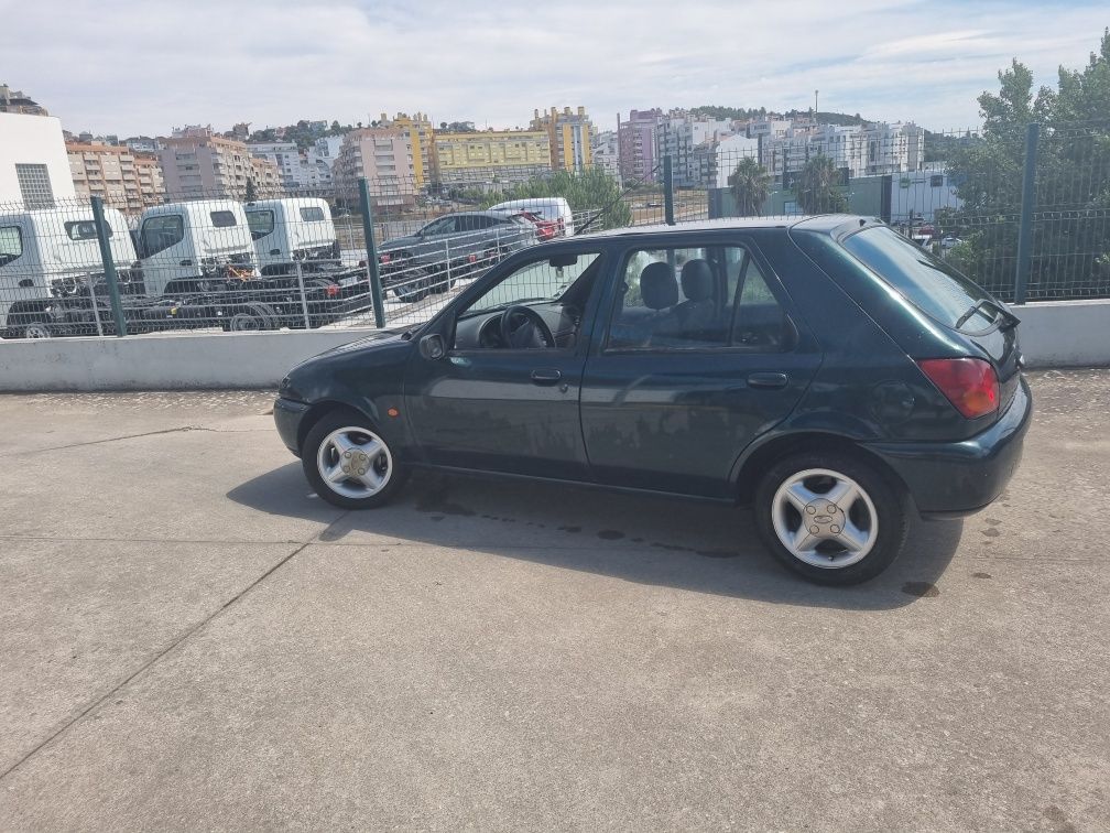 Vendo ford fiesta de 1999