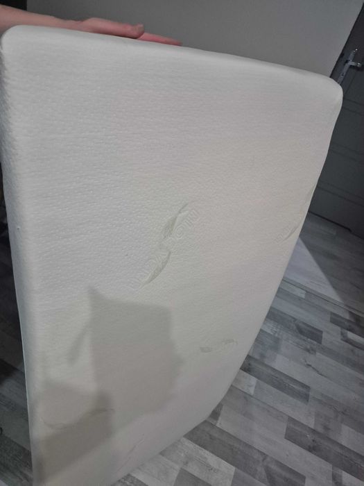 Łóżko dla niemowlaka +baldachim +materac