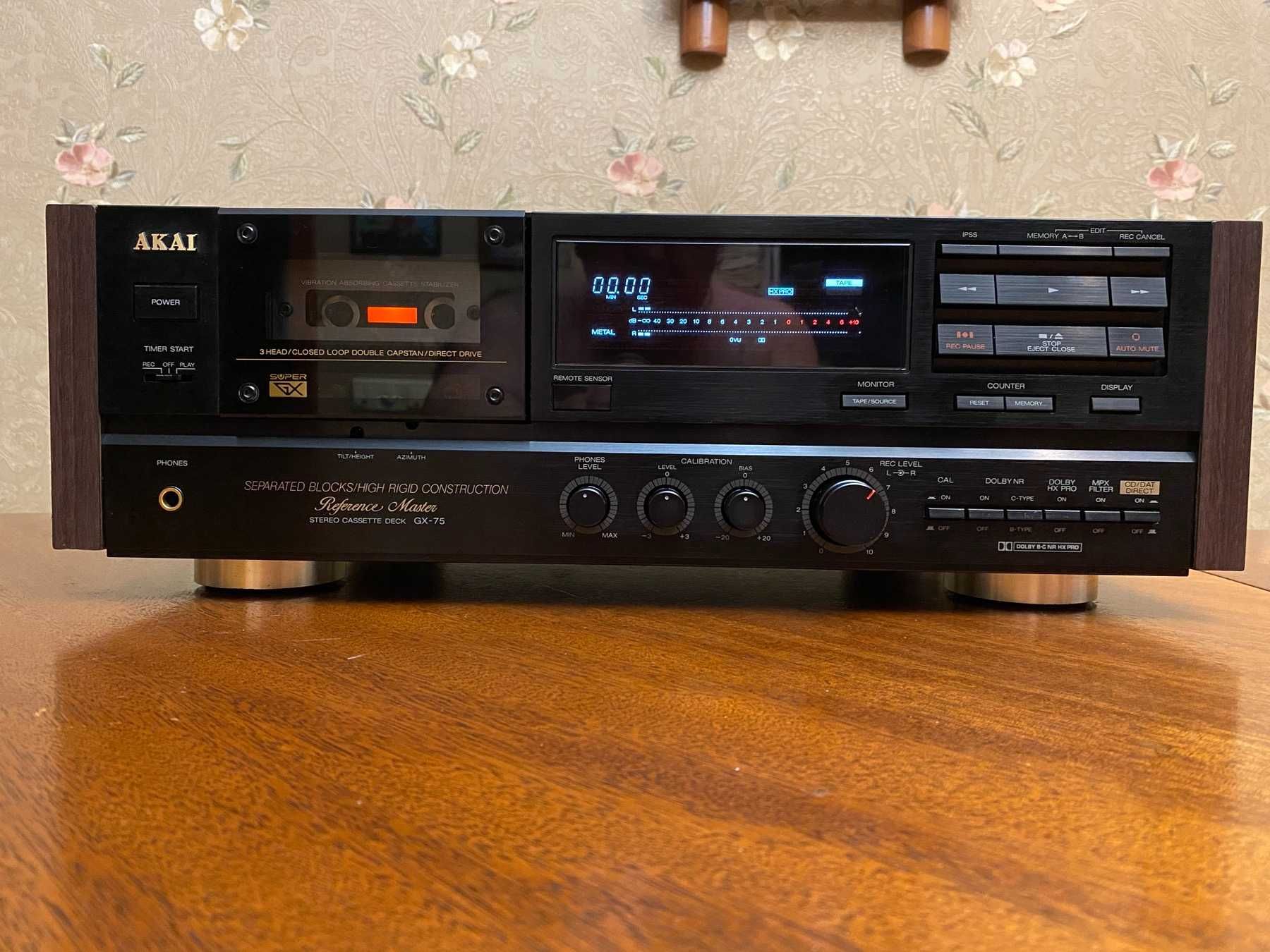 Кассетная дека AKAI GX-75