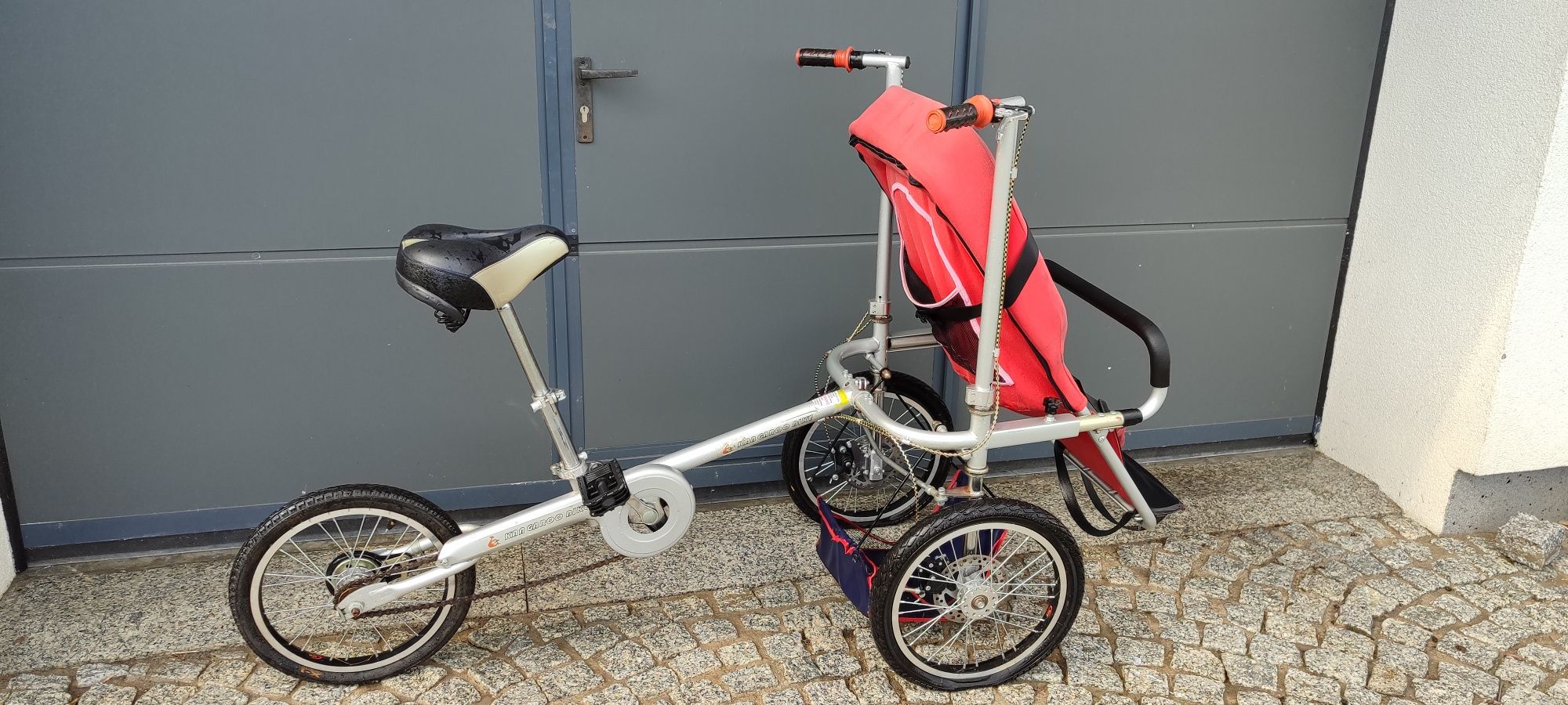 Rower, rowerowózek dla dziecka i na zakupy.