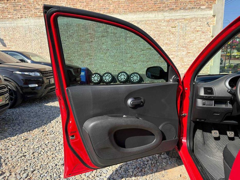 Nissan Micra 2008р.в 1.2 л.Бензин