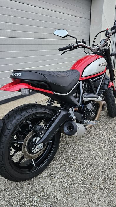 Ducati Scrambler Ícon Red 800cc