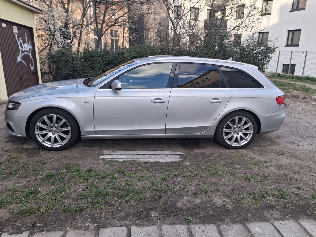Audi a4 b8 2011r