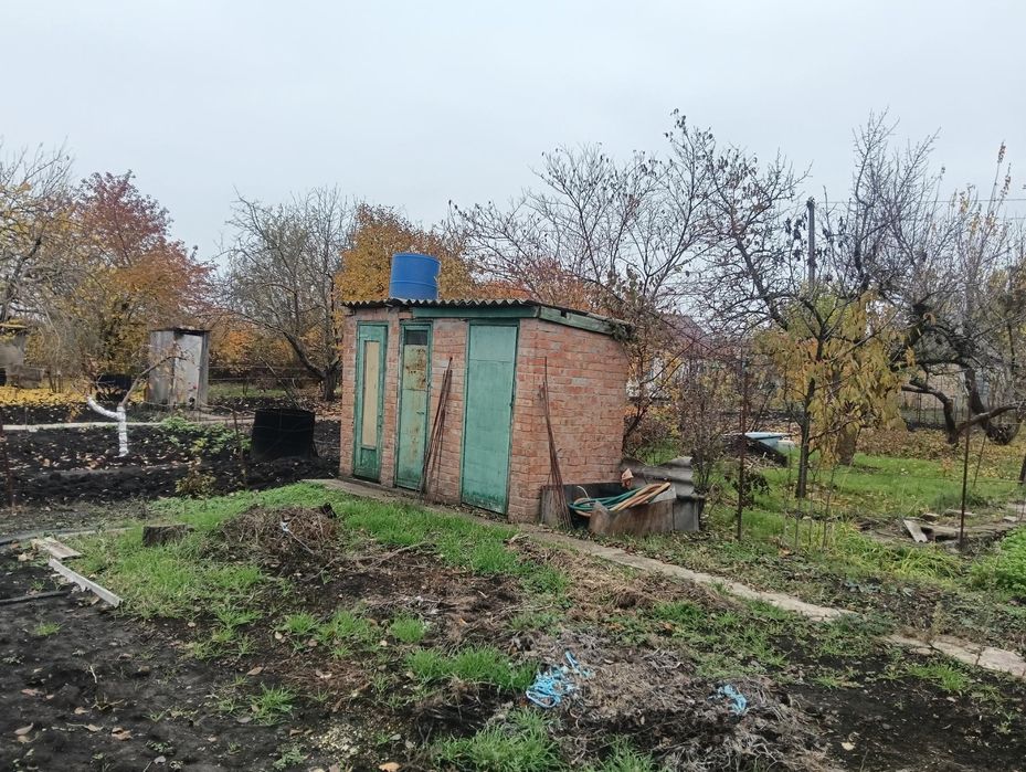 Продам дачний будиночок