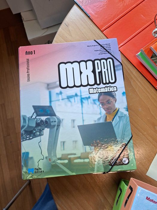 Manuais Escolares Alunos e Professores