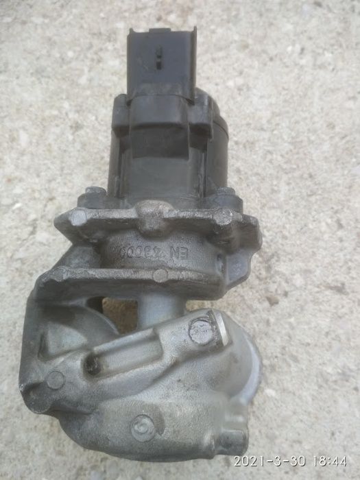 Valvula EGR Peugeot 1.6 HDI usada