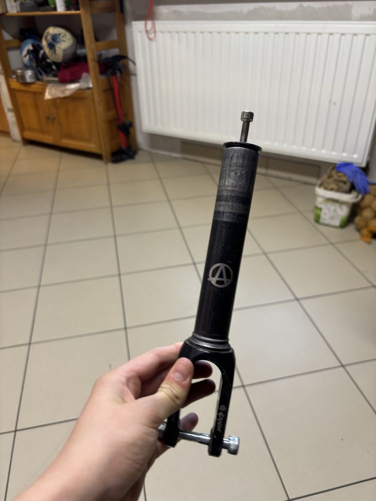 Widelec HIC/SCS apex infinity