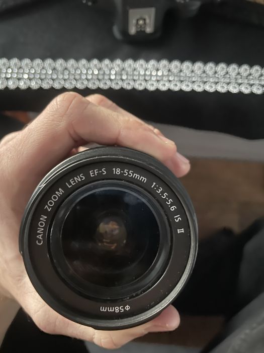 idealny stan obiektyw canon efs 18-55 is 2 II f3.5-5.6