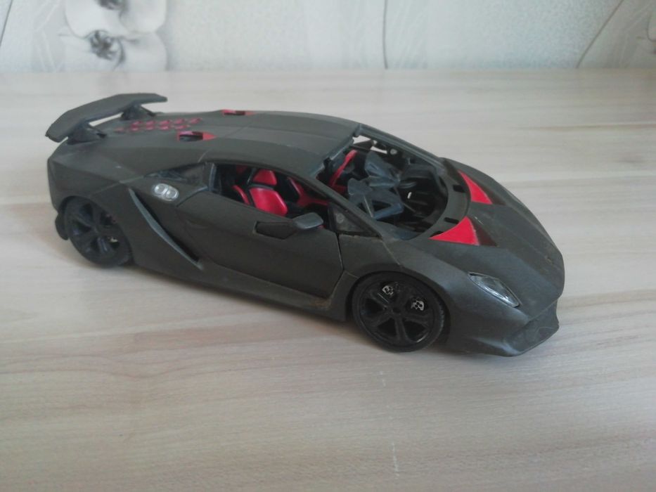 Колекційна машинка Lamborghini /ламборджини