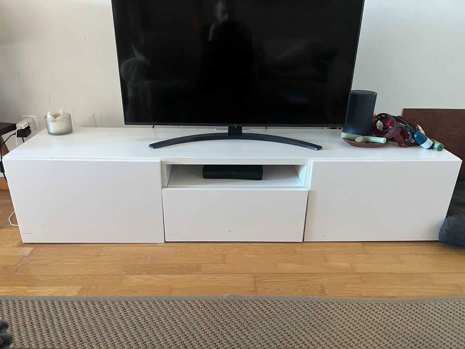 Móvel TV Ikea em bom estado
