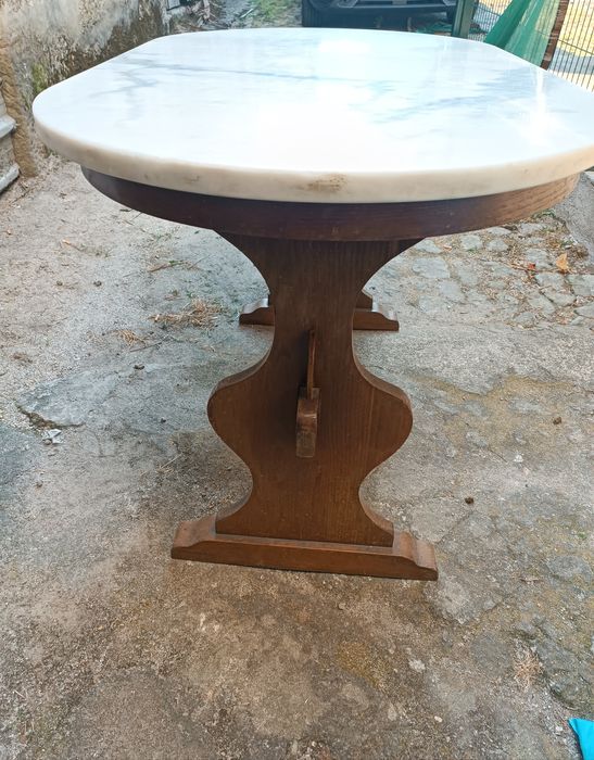 Mesa de jantar em pedra mármore