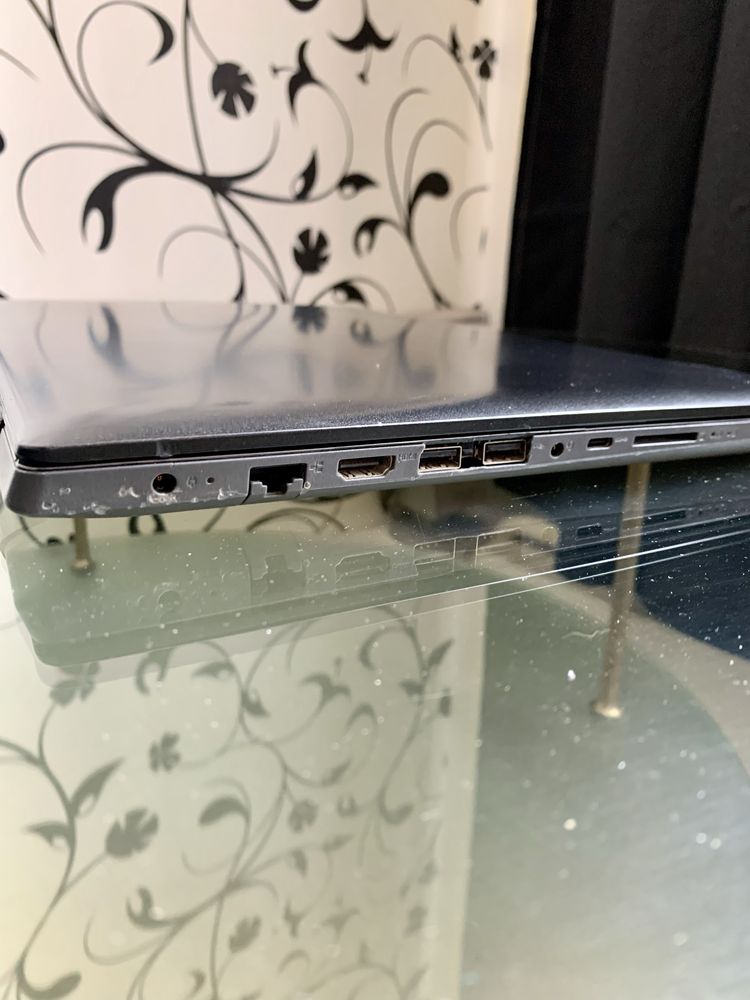 Ноутбук Lenovo i5-8250U / 8GB / SSD / MX150 - для ігор і навчання
