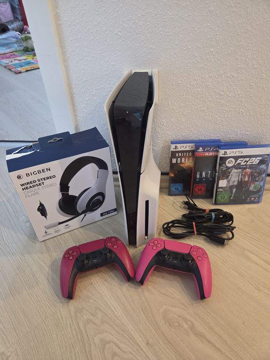 Playstation ps5 Slim 1tb + 2 Pady