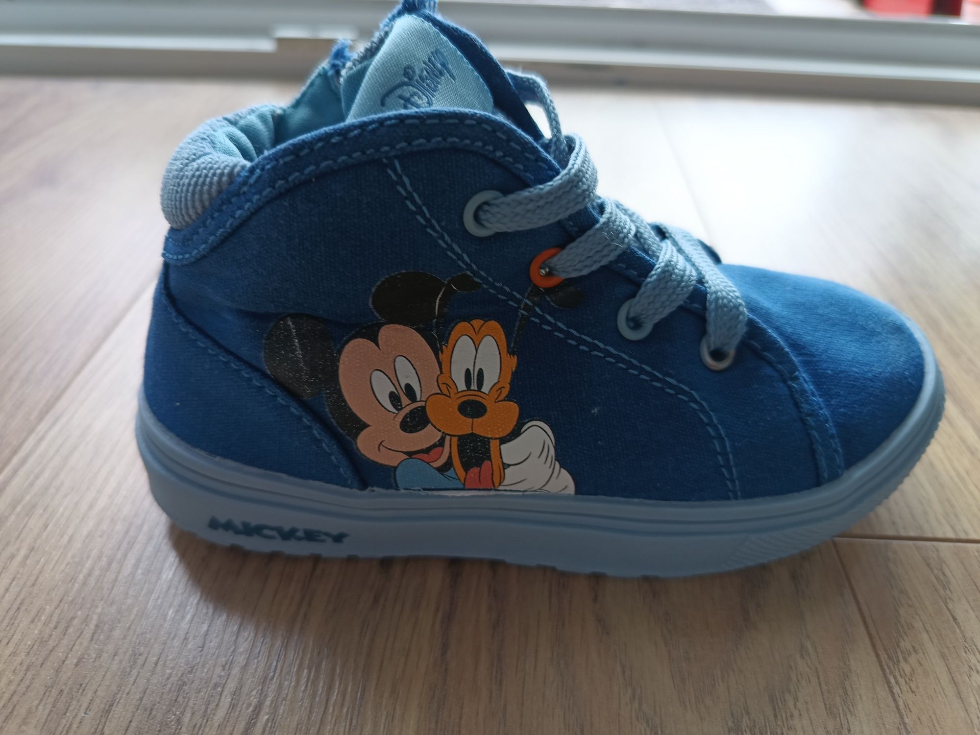 Buty dziecięce Disney r. 26 /16 cm