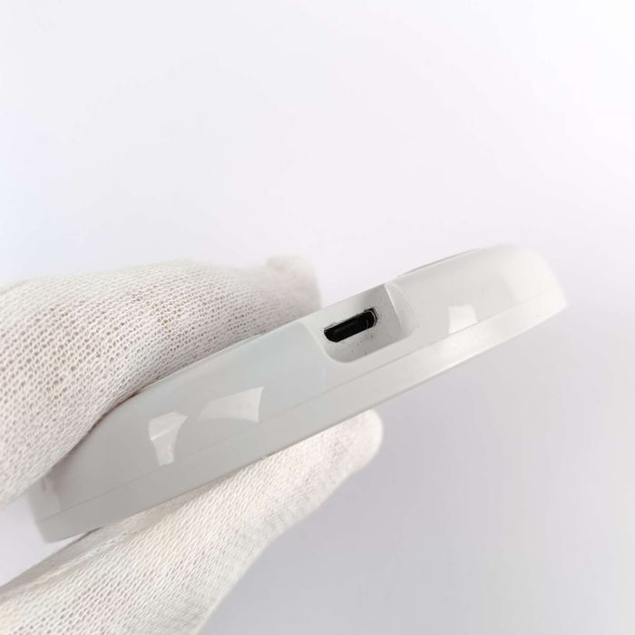 Ładowarka indukcyjna Belkin WIA001BTWH biały