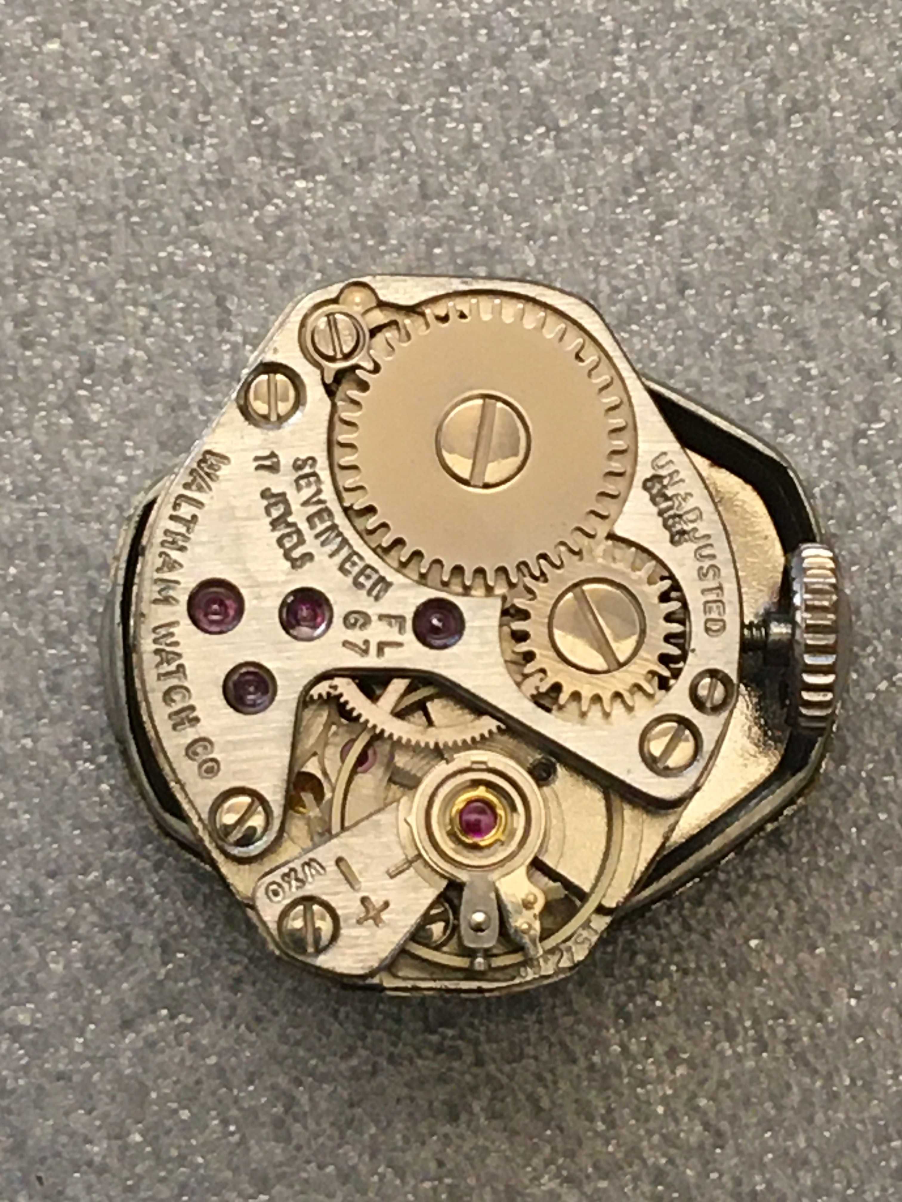 Damskie trzy zegarki mechaniczne WALTHAM No 9