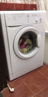 Indesit wisl103 пральна машина