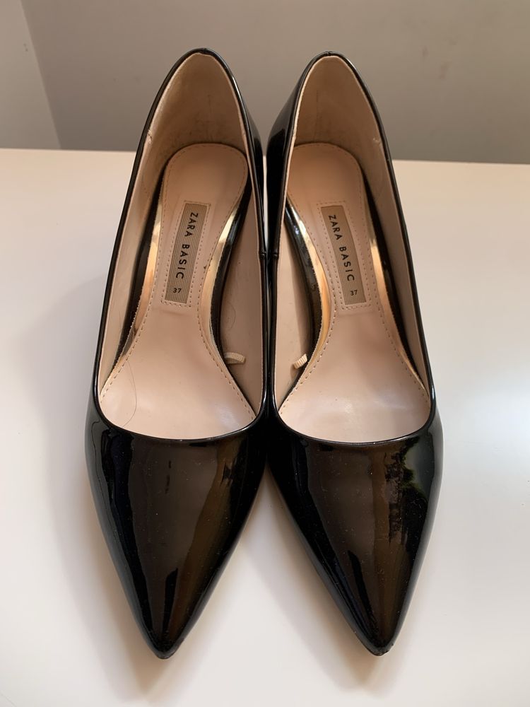 Sapatos em verniz Zara