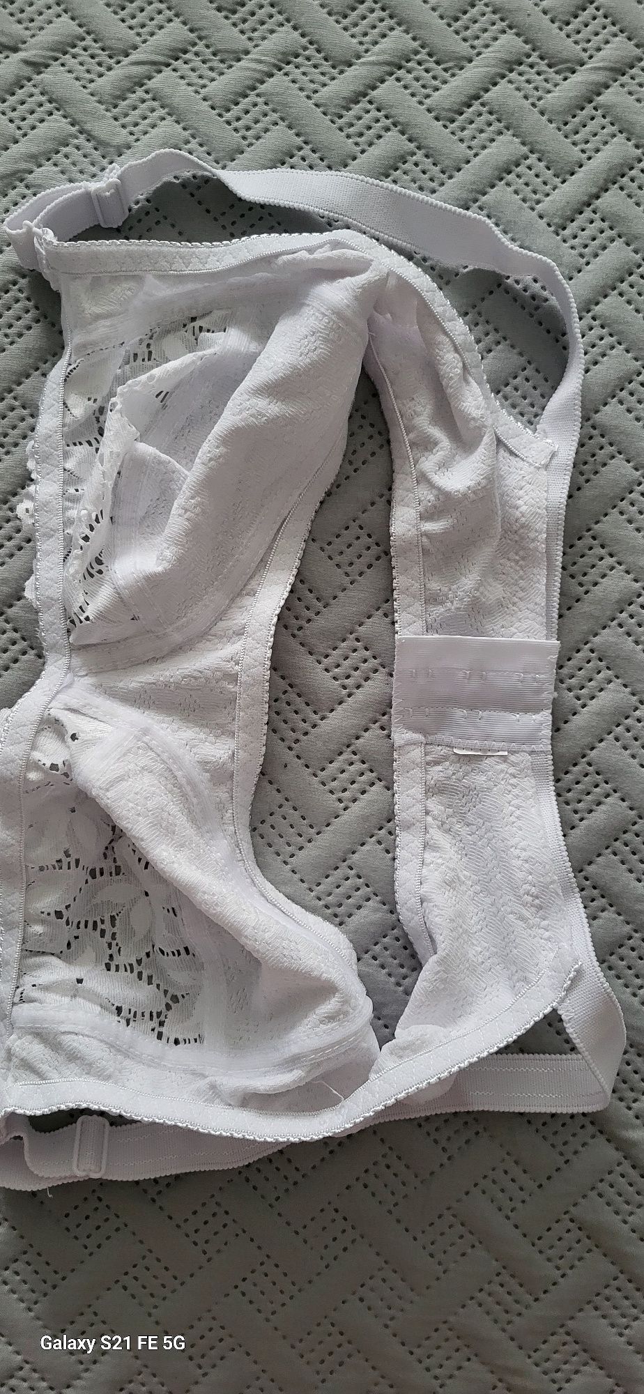 Biustonosz biały 75B