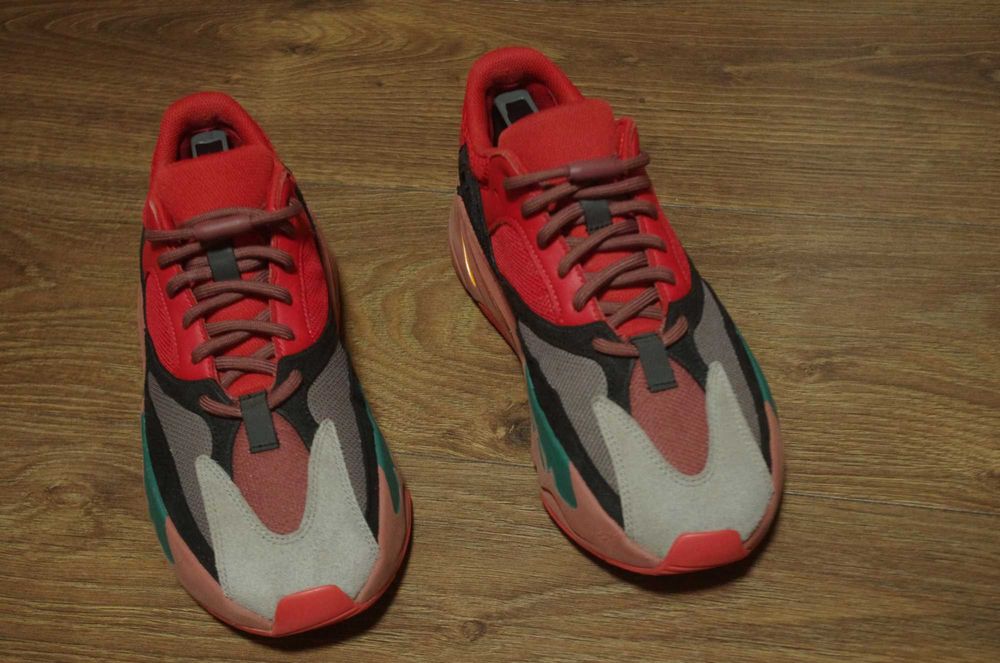 Кроссовки Adidas Yeezy Boost 700 Red HQ6979 оригінал 43,5 стан чудовий