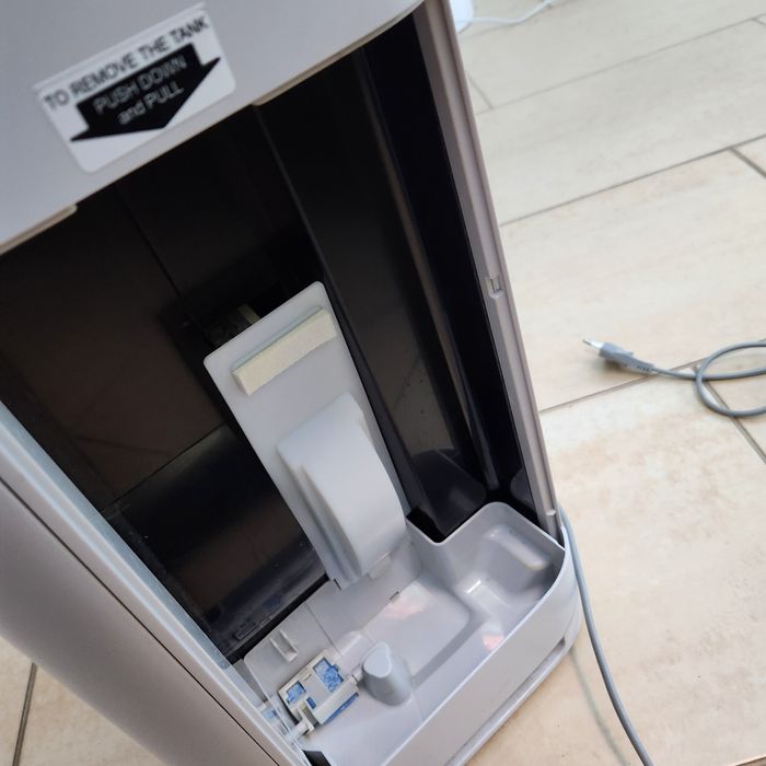 Очищувач повітря Sharp UA-HG50E