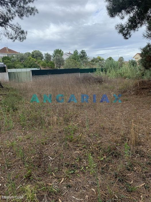 ANG481 - Terreno para construção para Venda em Campo Amarelo, Leiria