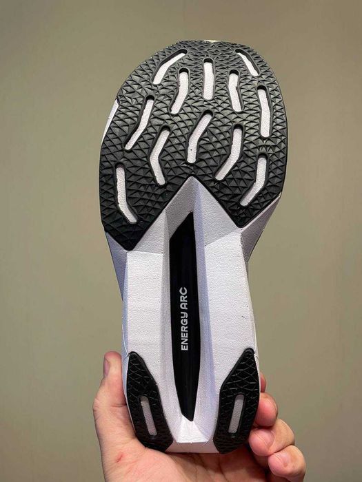 Кросівки New Balance FuelCell SuperComp Pacer premium