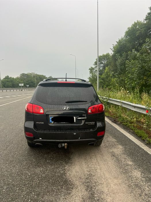 Продам Hyundai Санта-Фе 2008 год 2.2 дизель