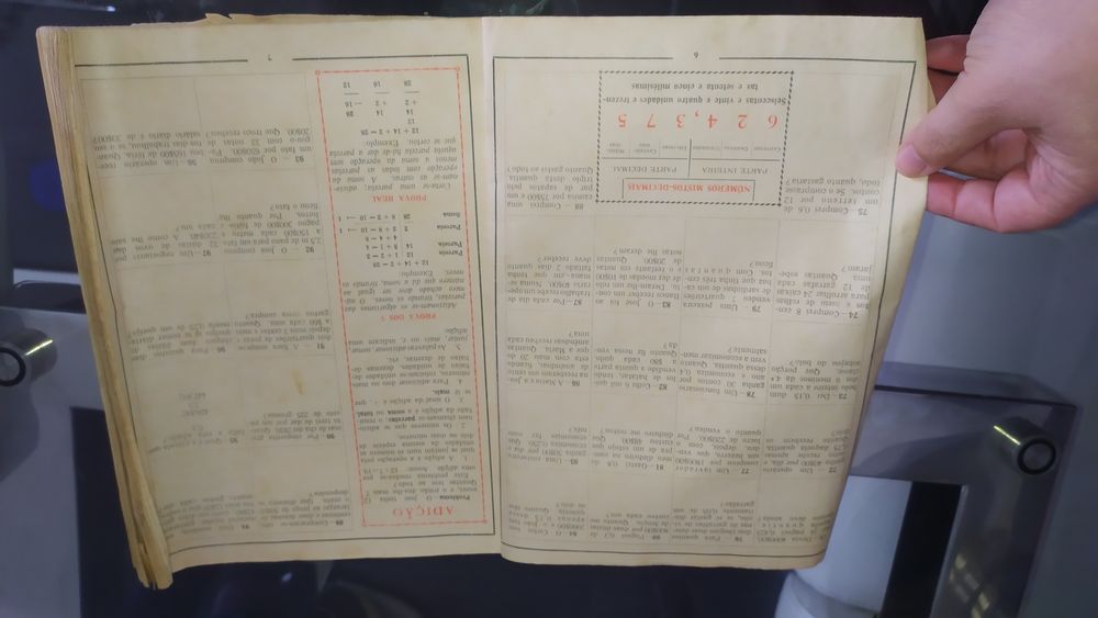 Manual antigo de matemática com mais de 70 anos
