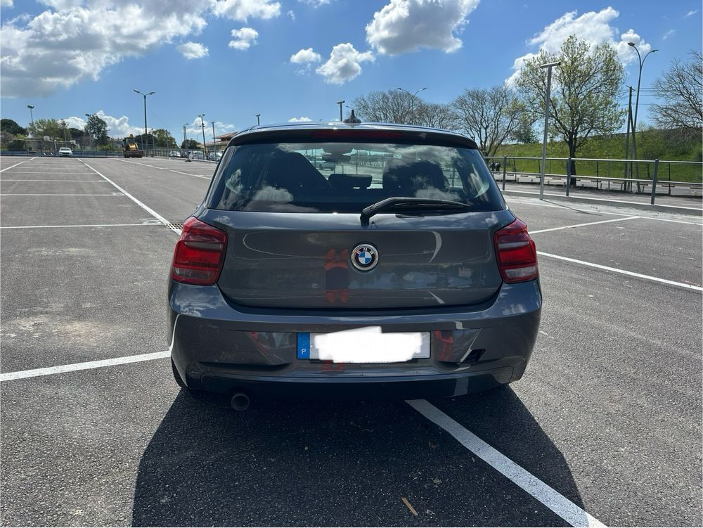 BMW 116D Sportline - Automático