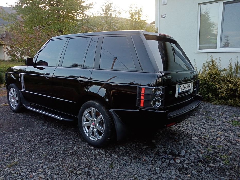 Автомобіль Rand Rover Range Rover
