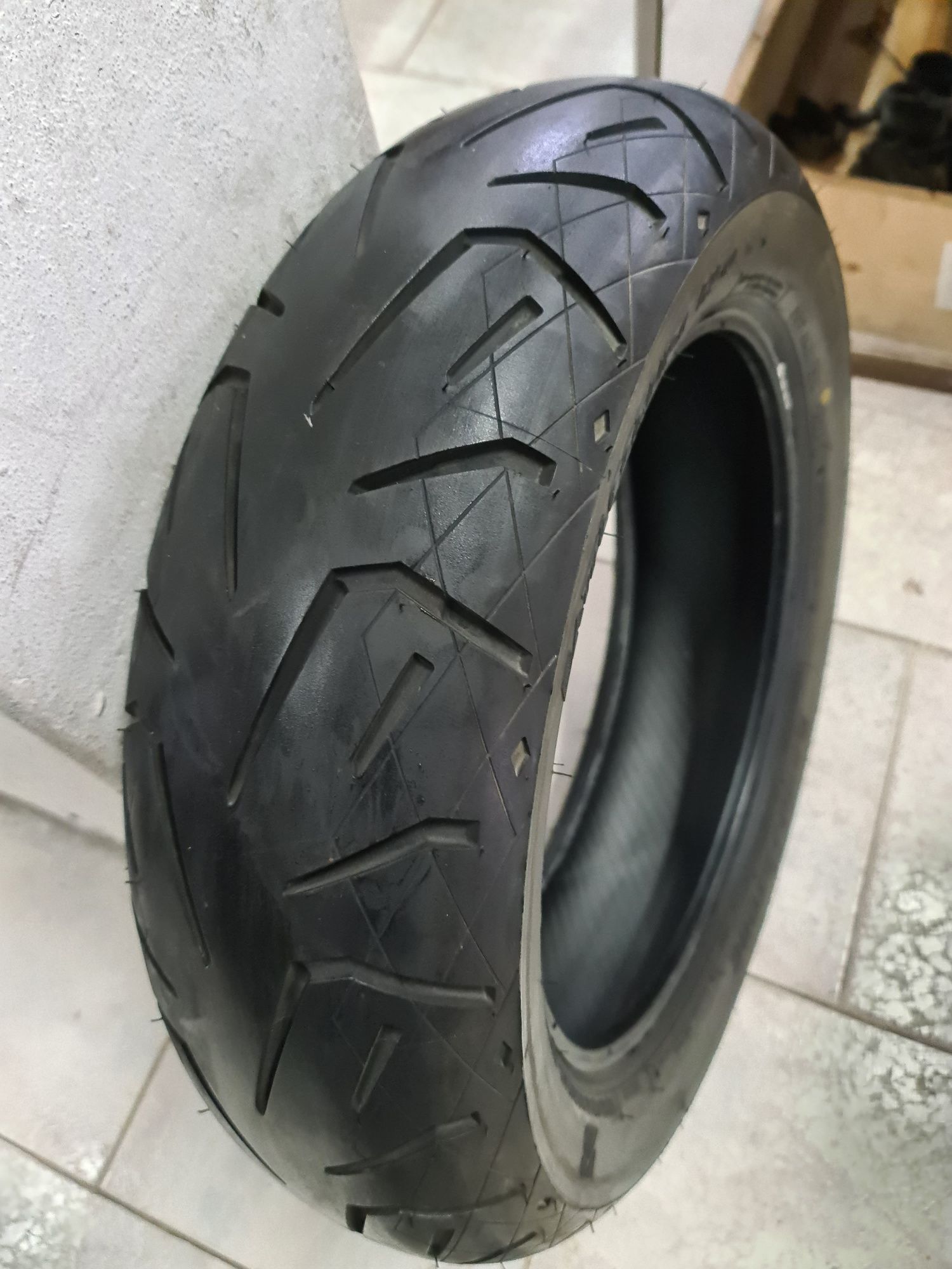 Bridgestone battlecruise 180/65 r16