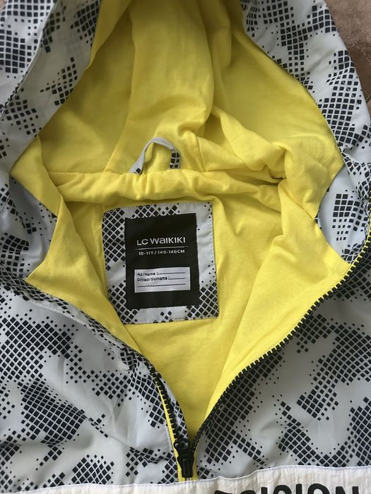 Куртка ветровка 10-11 лет