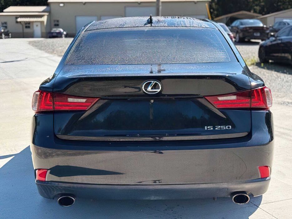 Lexus IS 250 Crafted Line      2015