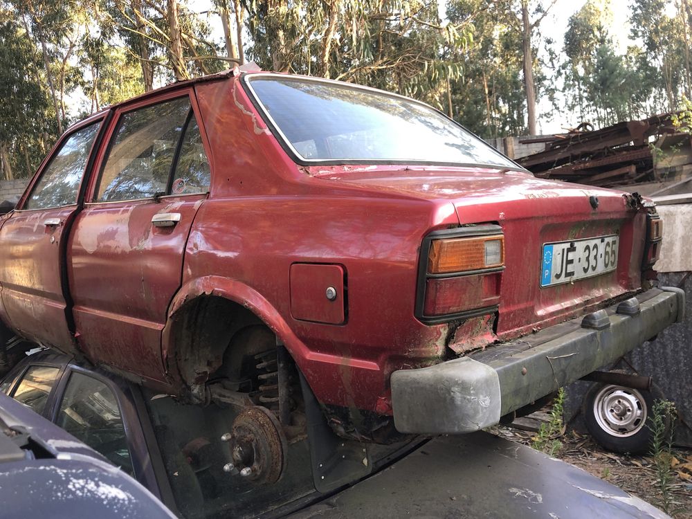 Toyota Corolla para peças