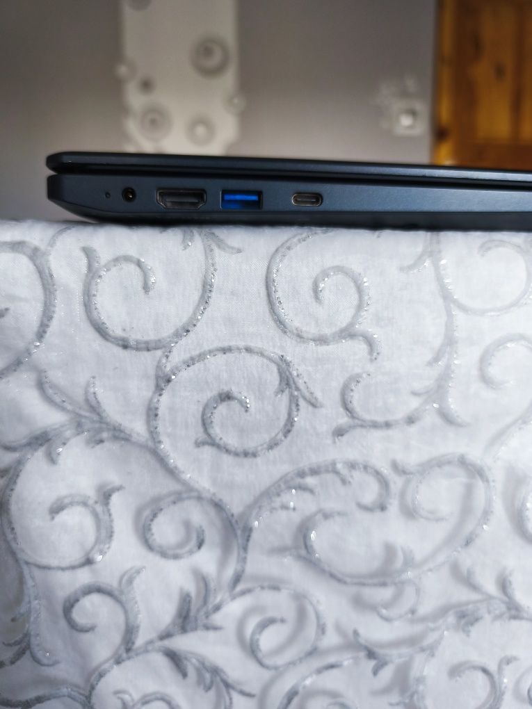 Toshiba laptop Dynabook Satelite Pro c50-j-12c