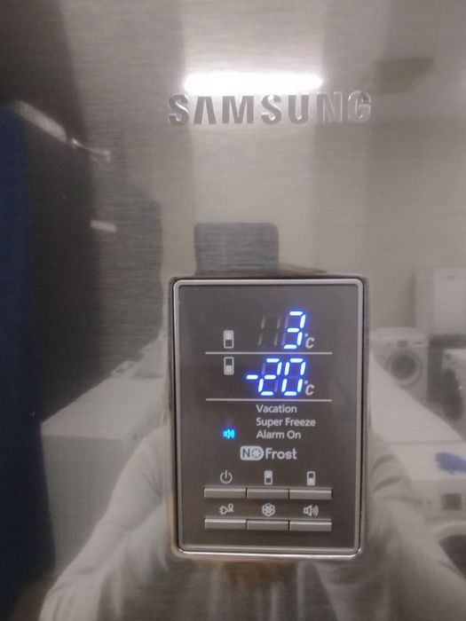 Холодильник фірми Samsung, модель FL40HGIH