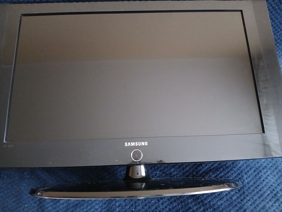 Продам телевизор самсунг