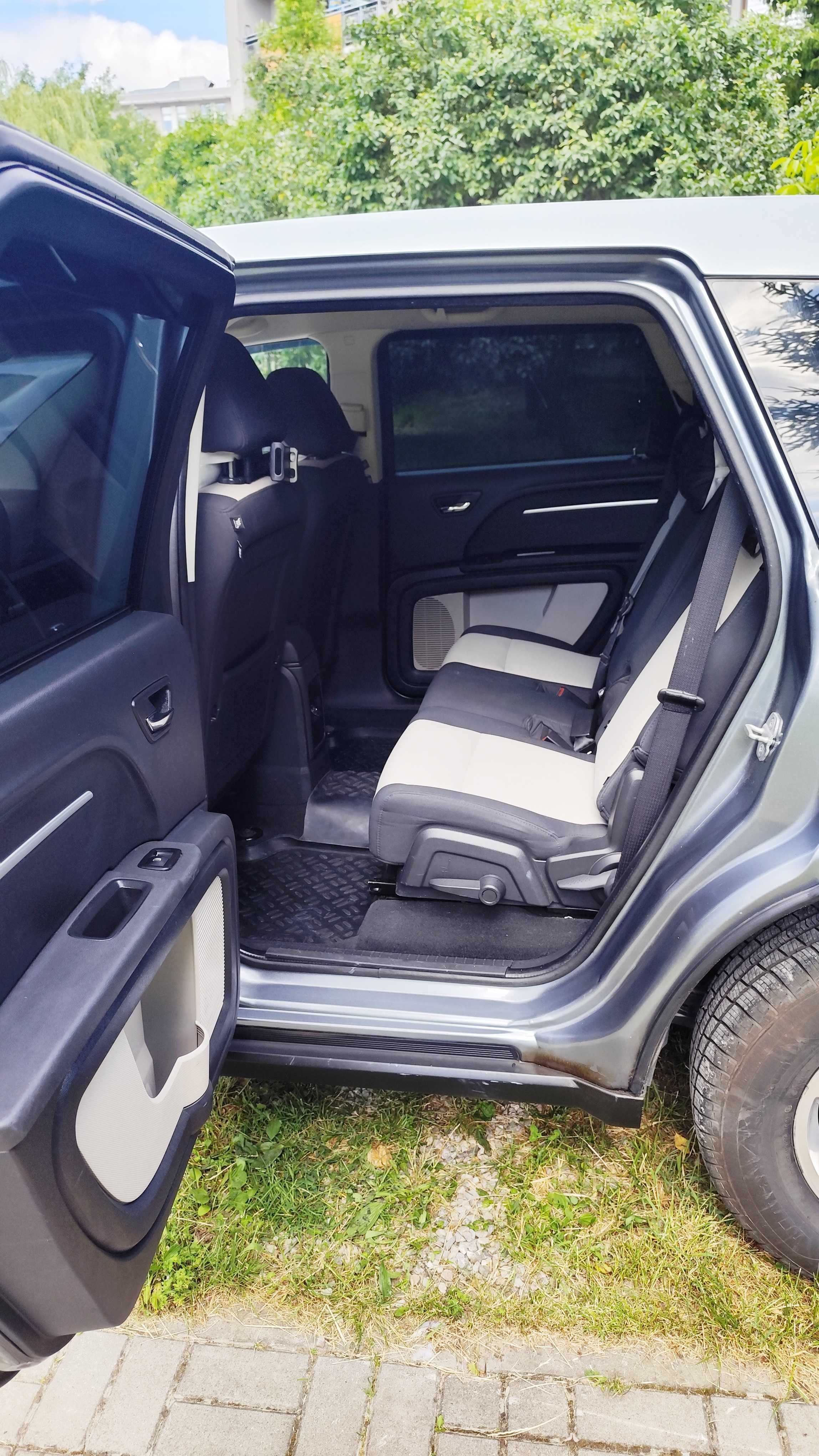 Dodge Journey 2,4 benzyna + gaz, rok 2009
