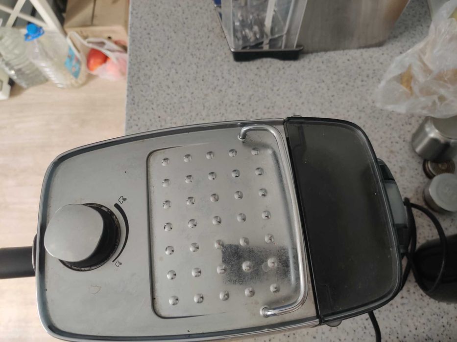 Кофеварка рожковая DELONGHI ECI341.CP